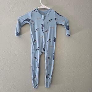 Kyte Baby Pajamas 6-12 Month Zipper Footie PJS Sharks One Piece Boy